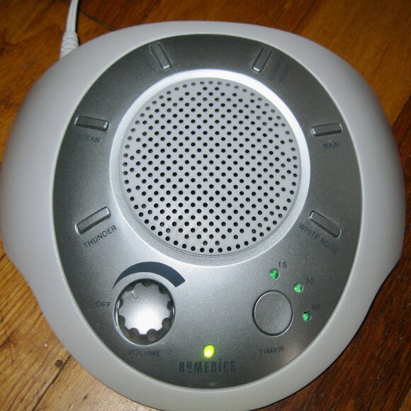 "HOMEDICS SLEEP RELAXATION MACHINE WITH 6 NOISE CHOICES-IT TRAVELS ANYWHERE" - Picture 1 of 8